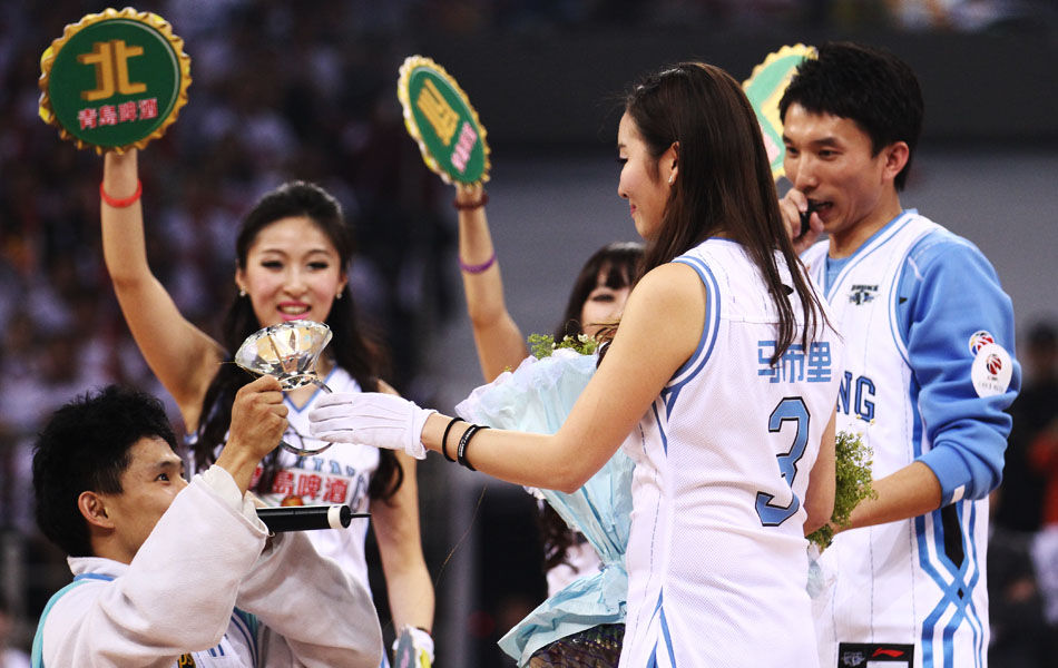 官方：上海嘉定汇龙注册协会变更为浙江足协，据悉将搬至宁波（官方：上海嘉定汇龙注册转至浙江足协，预计迁往宁波）