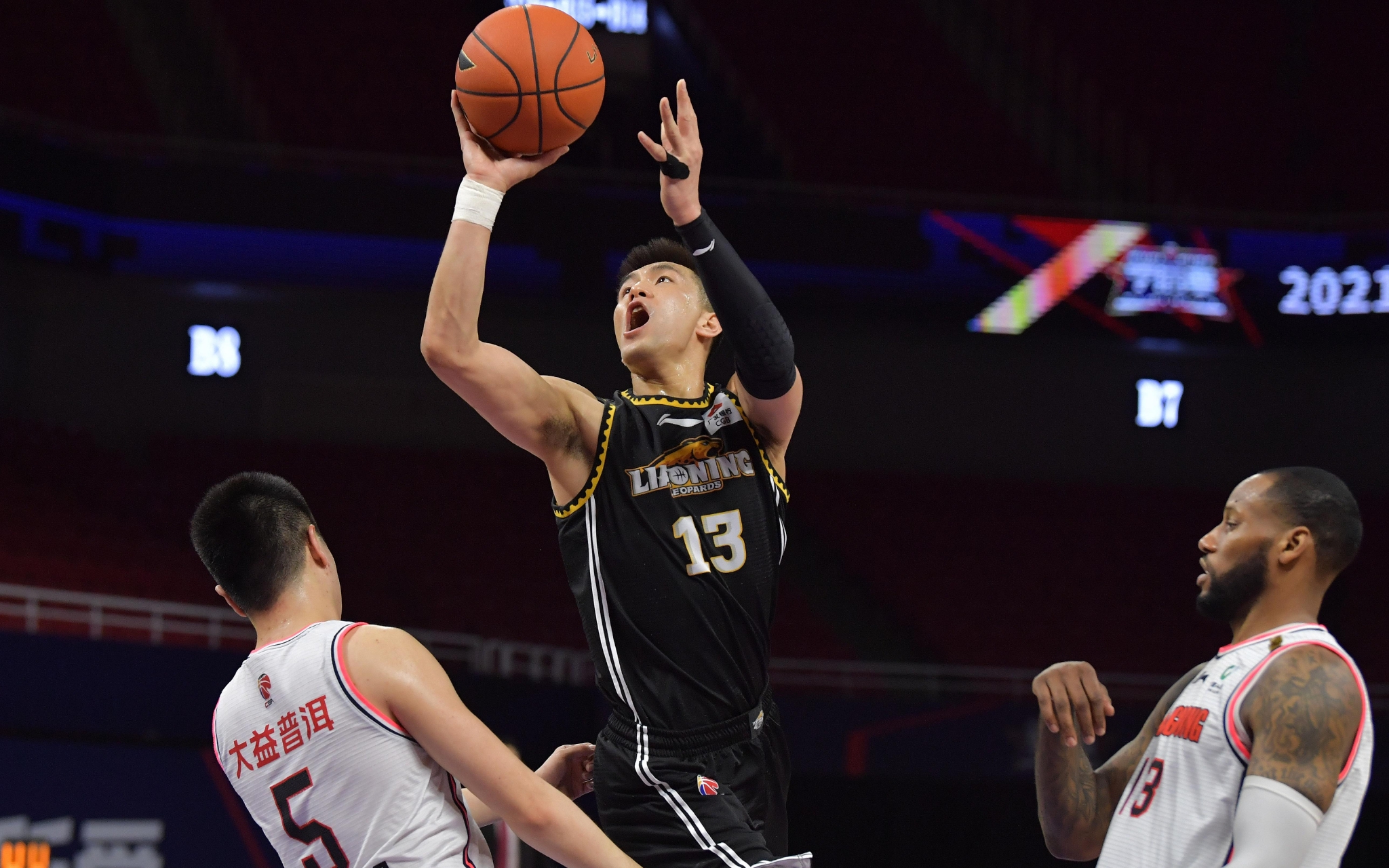 图片报：施洛特贝克对科瓦奇的比赛风格不满意（图片报：施洛特贝克不满科瓦奇的战术风格）