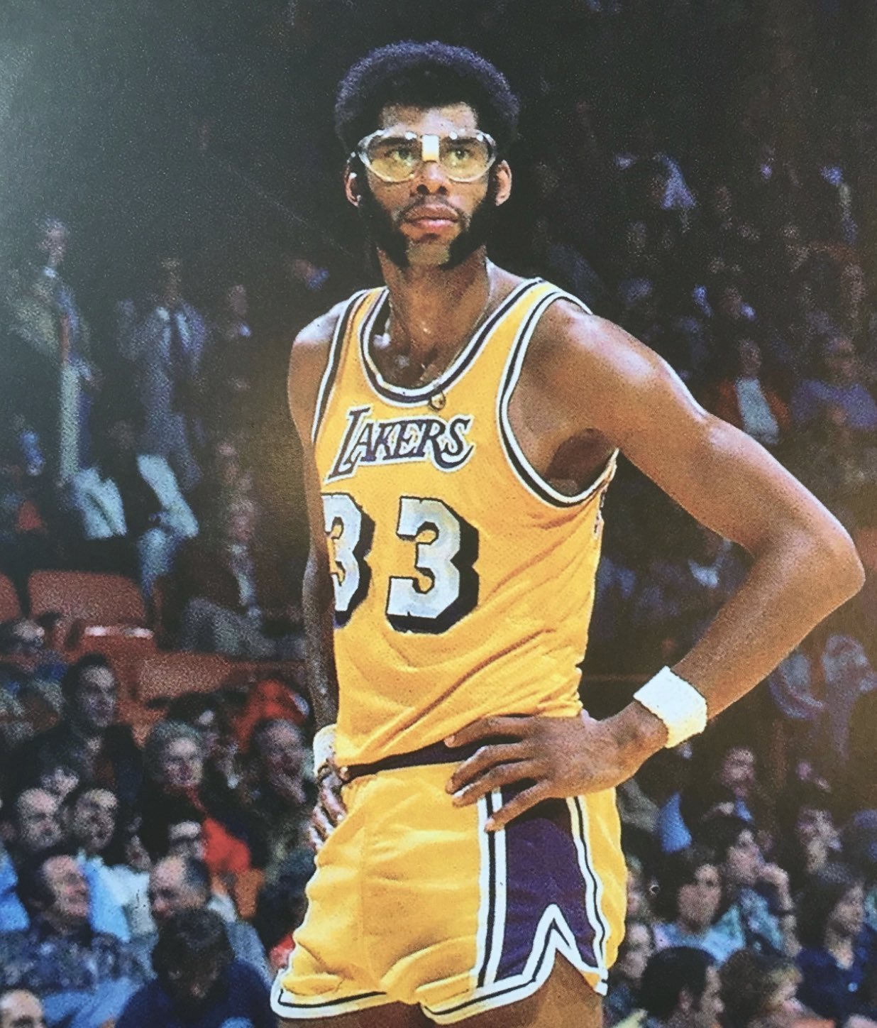 姆巴佩祝贺杜埃获得金童奖：当之无愧，祝早日康复重返赛场（姆巴佩恭喜杜埃荣膺金童奖：实至名归，盼早日康复重返赛场）