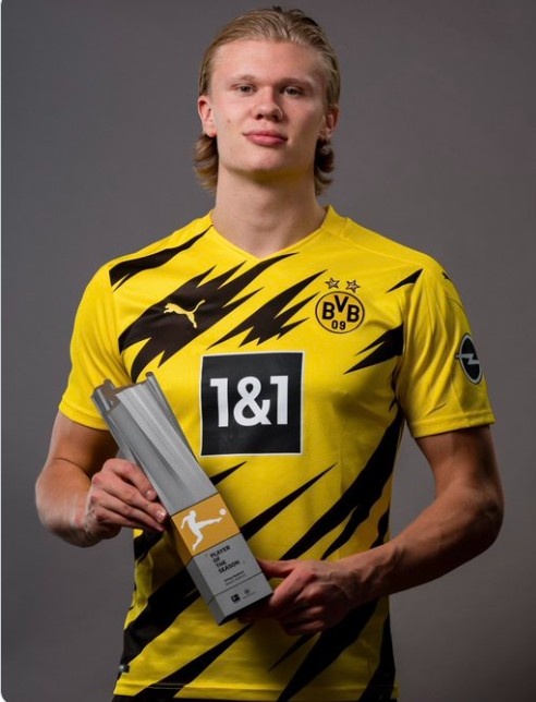 主场陷四年低谷！利物浦连续三场安菲尔德不胜（利物浦主场陷入四年低潮，安菲尔德三场未胜）