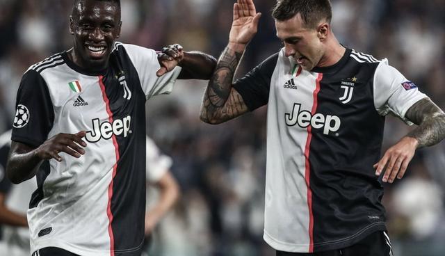 弗拉格19岁前总得分超越麦迪升至历史第3，仅次于詹姆斯、科比（弗拉格19岁前累积得分超越麦迪，史上排名第三，仅次詹姆斯和科比）