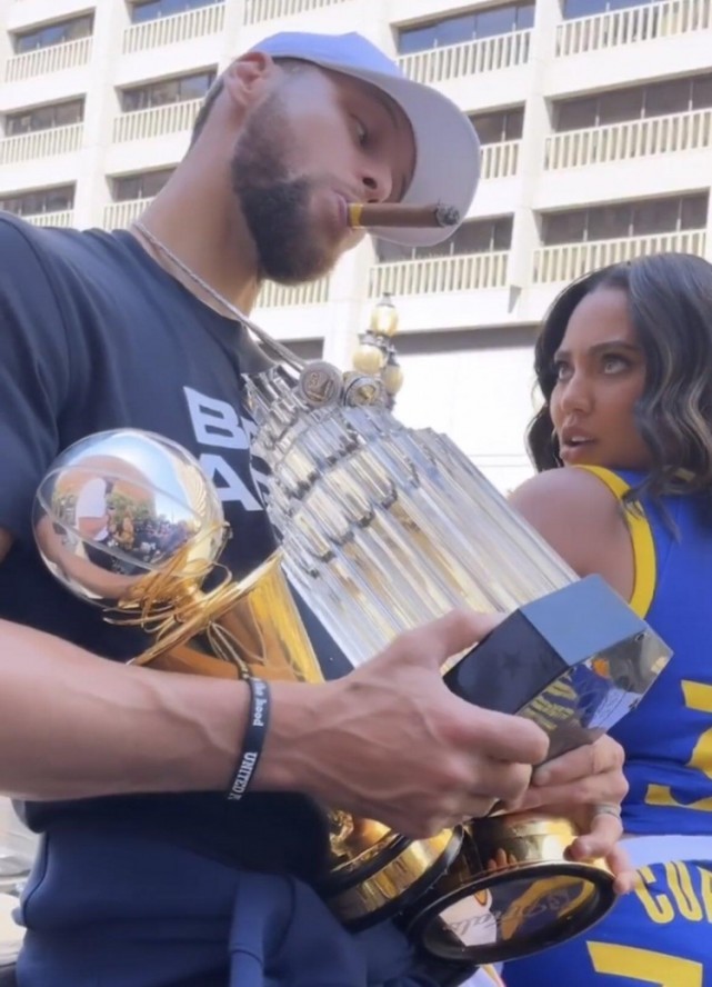 劳塔罗在意甲对29支不同球队进球，现役球员第一（劳塔罗已攻破意甲29队球门，现役球员中居首）