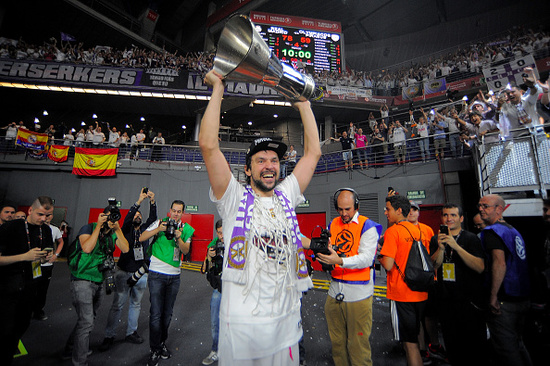 阿斯预测皇马战赫罗纳首发：4312阵型，吕迪格或复出（《阿斯》预测皇马对赫罗纳首发：或排4-3-1-2，吕迪格有望回归）